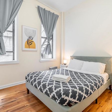 2 Bedroom Hidden Upscale Oasis New York Buitenkant foto