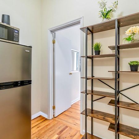 2 Bedroom Hidden Upscale Oasis New York Buitenkant foto