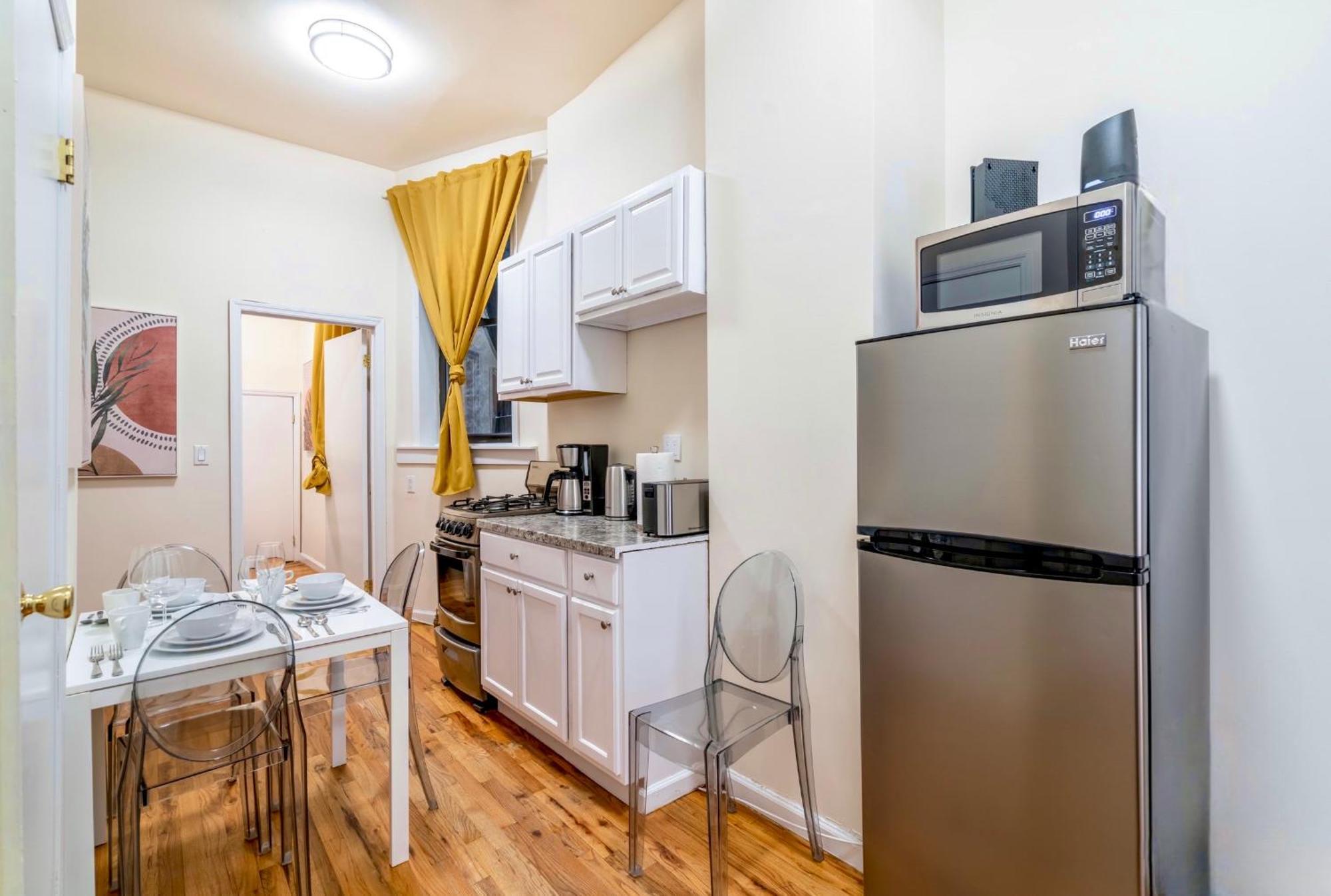 2 Bedroom Hidden Upscale Oasis New York Buitenkant foto