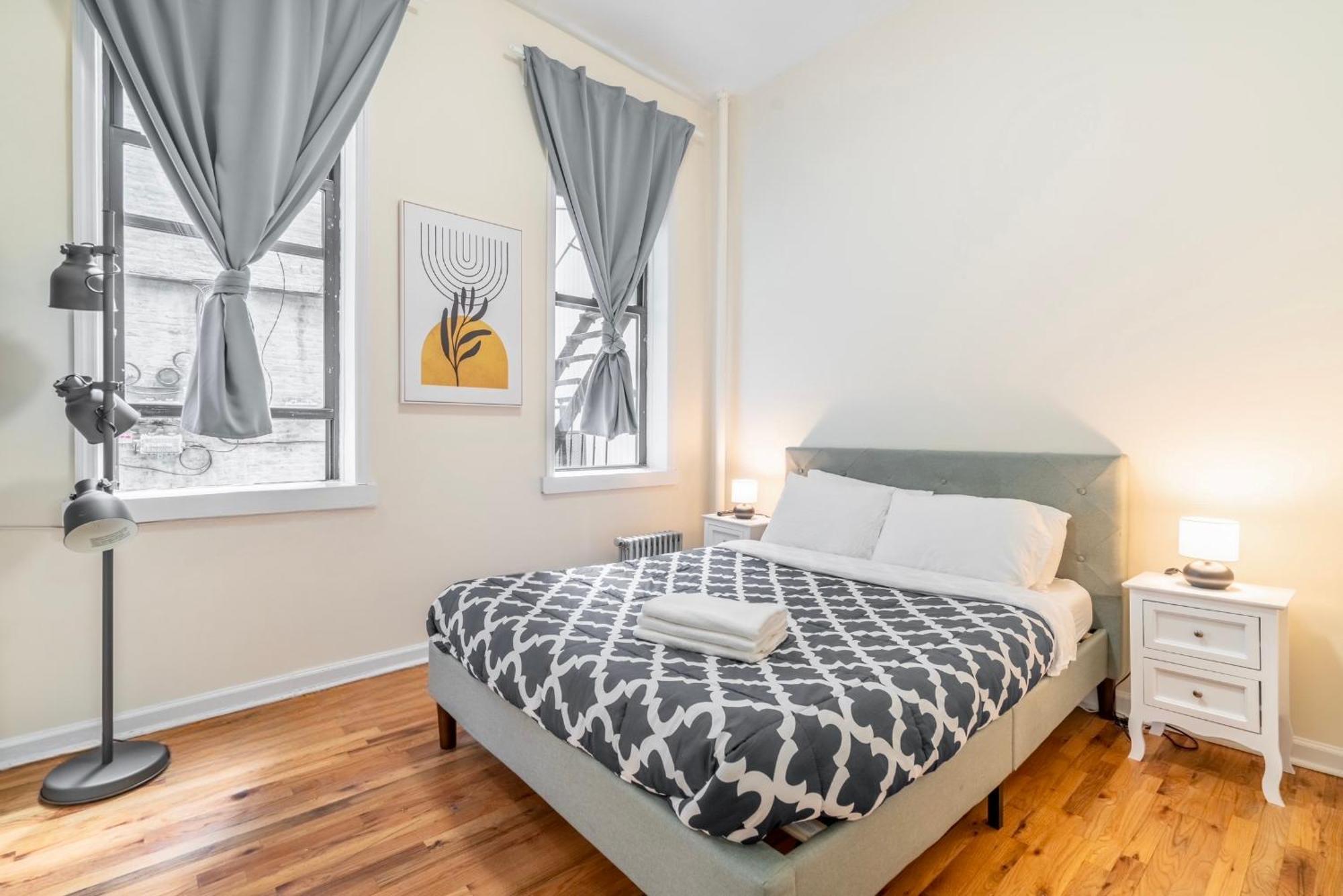 2 Bedroom Hidden Upscale Oasis New York Buitenkant foto